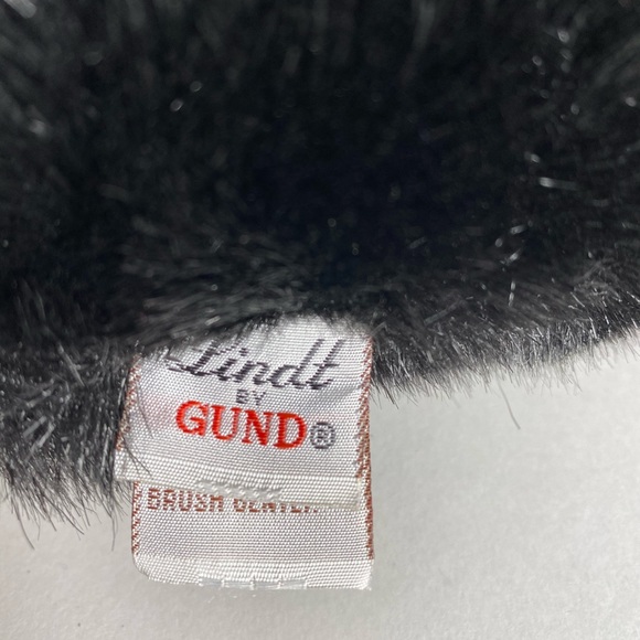 Vintage Gund Plush Black Bear With Holiday Scarf Lindt Chocolate collectible - Picture 4 of 5